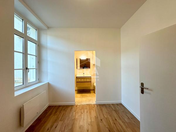 A vendre - Appartement - Centre ville - 2 chambres - Rénové