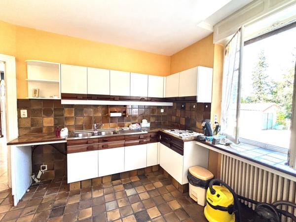 Maison 6 pièce(s) 5 chambre(s) 180 m²