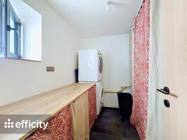 Maison
         5 pièces
        - 150 m² Exclusivité 475 000 € *