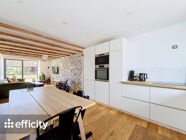 Maison
         5 pièces
        - 150 m² Exclusivité 475 000 € *