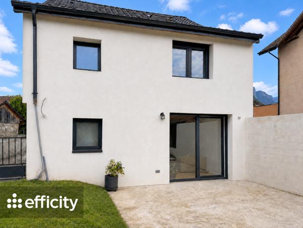 Maison
         5 pièces
        - 150 m² Exclusivité 475 000 € *