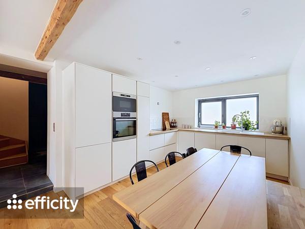 Maison
         5 pièces
        - 150 m² Exclusivité 475 000 € *