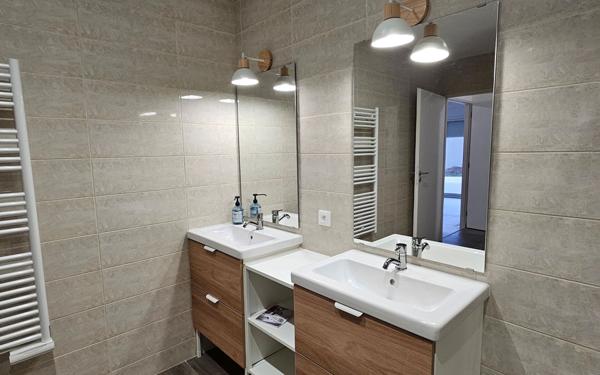 Appartement à louer    4 pièces •  Saint-Savinien