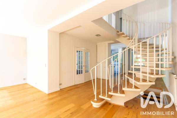 Appartement à vendre 6 pièces 151 m² Saint-Nom-la-Bretèche