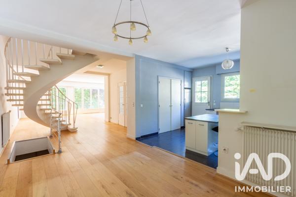 Appartement à vendre 6 pièces 151 m² Saint-Nom-la-Bretèche