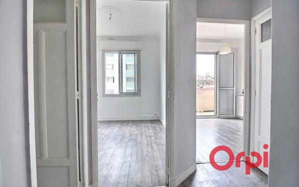 Appartement à vendre    2 pièces • 33,16 m2 Marseille 7