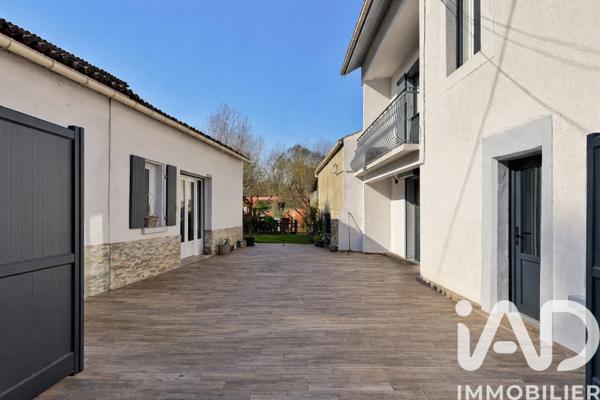 Maison à vendre 4 pièces 130 m² Gond-Pontouvre