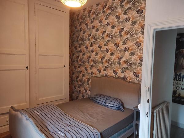 Maison à SAINT-JEAN-D'ANGELY, 17400 - 8 pièces 190m²