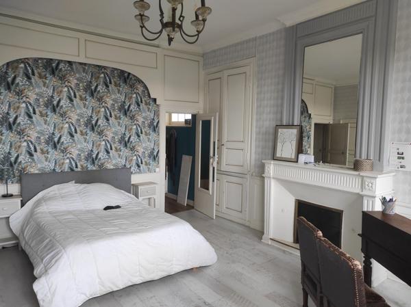 Maison à SAINT-JEAN-D'ANGELY, 17400 - 8 pièces 190m²