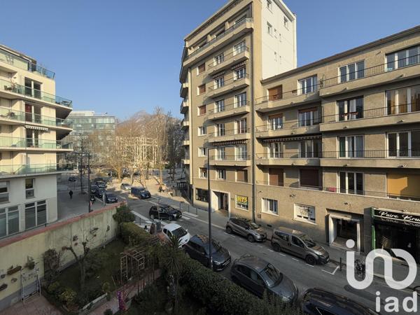 Appartement 3 pièces de 56 m² à Grenoble (38000)