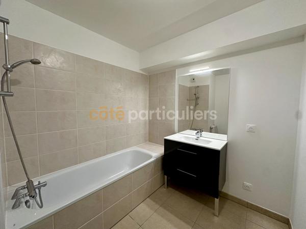 Vente Appartement96 m² - 5 Pièces - BORDEAUX (33800)