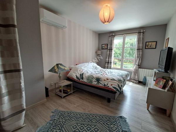 Maison individuelle à OSNY secteur LES FONDS DE CHARS - 7 pièces de 128.06m²