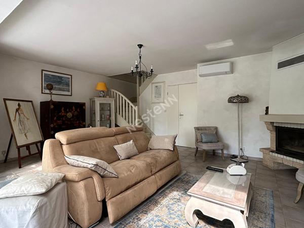 Maison individuelle à OSNY secteur LES FONDS DE CHARS - 7 pièces de 128.06m²