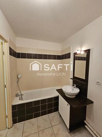 Appartement lumineux orienté Est Ouest, avec petit jardin agréable