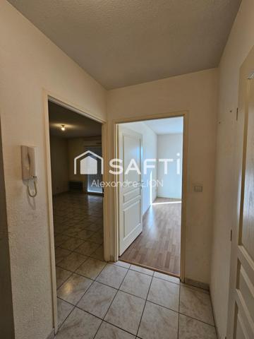 Appartement lumineux orienté Est Ouest, avec petit jardin agréable