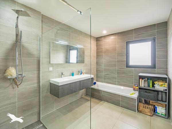 Maison à vendre |                                       Labastide-Cézéracq |                                        5 pièces  |  150 m²