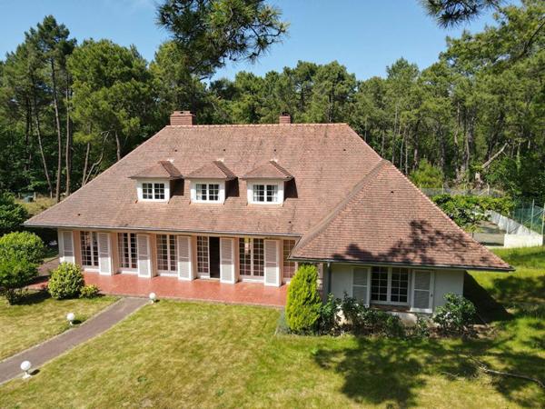 MAGNIFIQUE  VILLA PROCHE DU TOUQUET