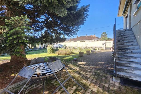 Maison à vendre 7 pièces de 166 m² à Montréjeau