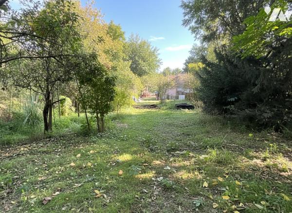 Local professionnel de 230 m² avec logement + terrain – Idéal entreprise - CHATEAU-RENAULT (37110)