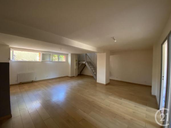 Immeuble à vendre  493,35 m2 DEVILLE LES ROUEN - 76