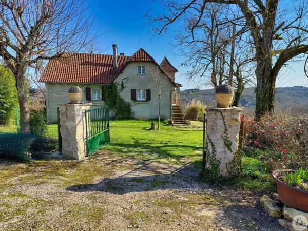 Maison avec Vue 16hectares et dépendances