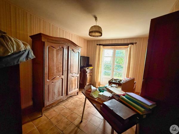 Maison avec Vue 16hectares et dépendances