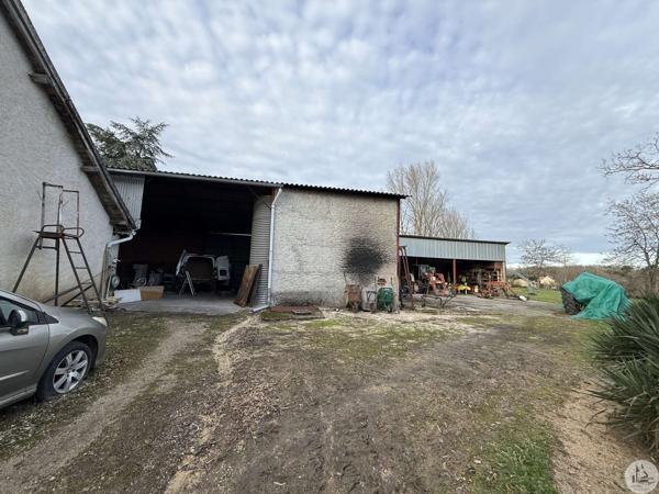 Maison avec Vue 16hectares et dépendances