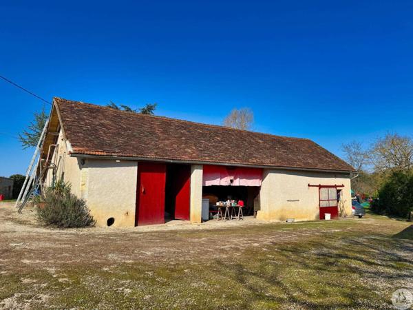 Maison avec Vue 16hectares et dépendances