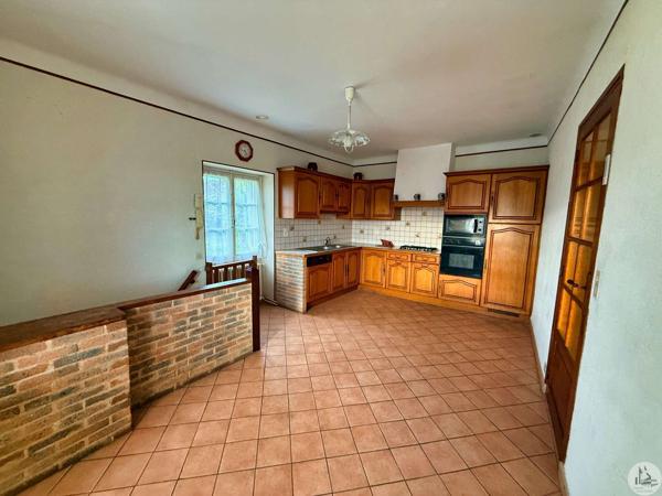Maison avec Vue 16hectares et dépendances