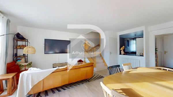 Vente                                                      Maison
                        
                     5 pièces                      115 m2                     à Noisy-le-Roi