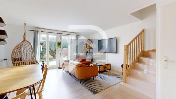Vente                                                      Maison
                        
                     5 pièces                      115 m2                     à Noisy-le-Roi