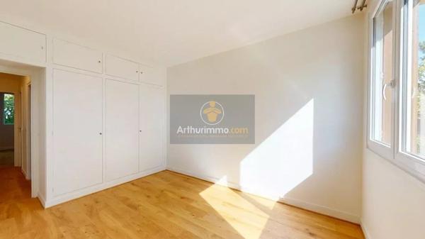 Vente                                                      Appartement
                        
                     4 pièces                      78 m2                     à Marly-le-Roi