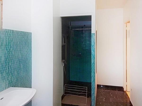 Maison  4 pièce(s) 156 m2