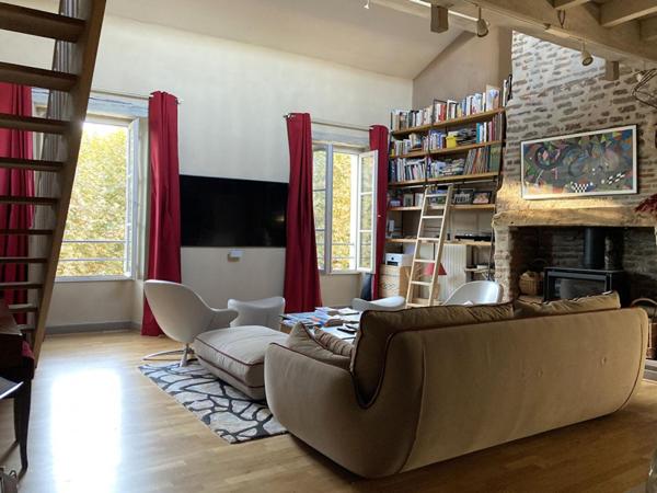 Appartement duplex avec ascenseur, grande terrasse en hypercentre