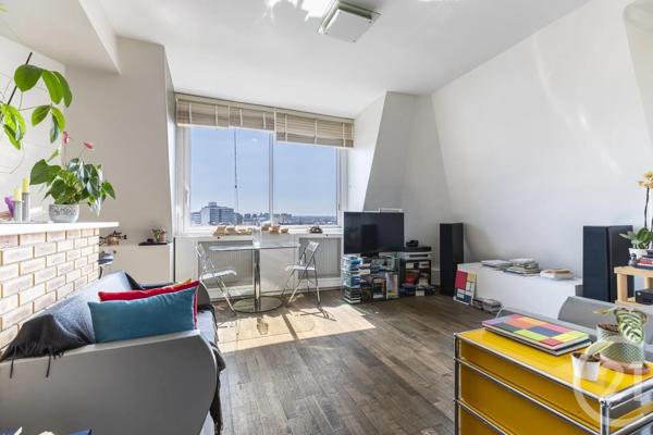 Appartement F3 à vendre  3 pièces - 63,34 m 2   PARIS  - 75010