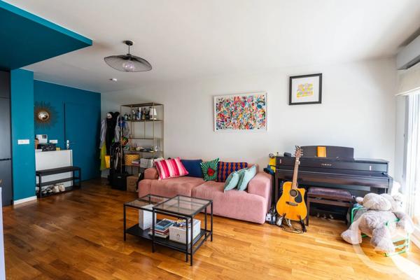 Appartement F3 à vendre  3 pièces - 63,34 m 2   PARIS  - 75010