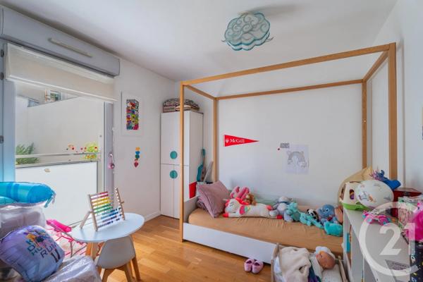Appartement F3 à vendre  3 pièces - 63,34 m 2   PARIS  - 75010
