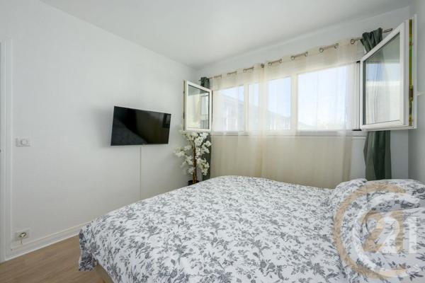 Appartement F3 à vendre  3 pièces - 56,89 m 2   YERRES  - 91