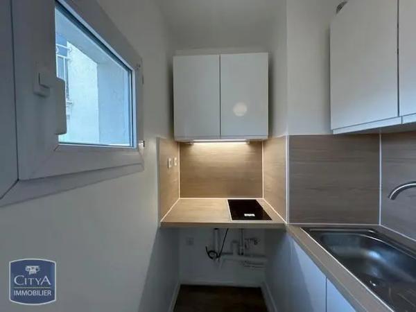 Appartement à louer 1 pièce 22.46m² Évry-Courcouronnes (91000)