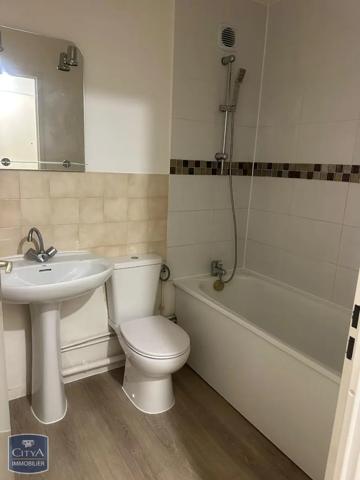 Appartement à louer 1 pièce 22.46m² Évry-Courcouronnes (91000)