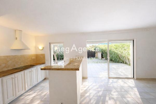 Appartement à COGOLIN, 83310 - 3 pièces 93m²