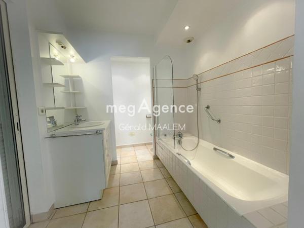 Appartement à COGOLIN, 83310 - 3 pièces 93m²