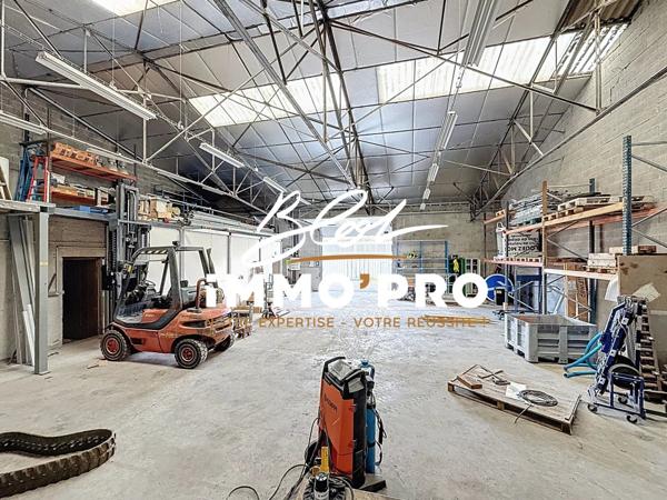 Location Local commercial 310 m2 à Domarin