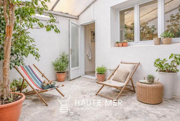 REINE – Villa sablaise avec garage à 250 mètres de la grande plage