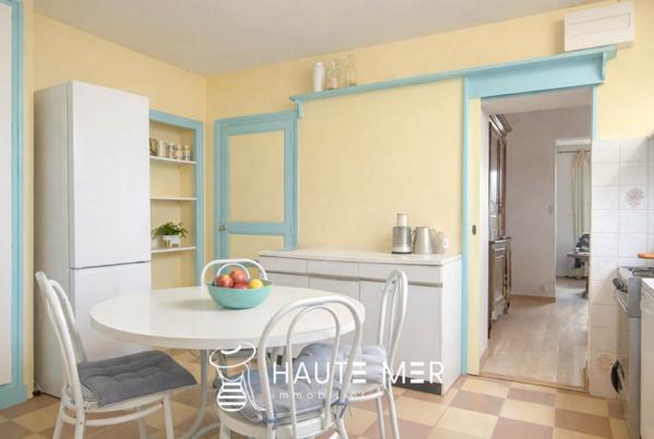 REINE – Villa sablaise avec garage à 250 mètres de la grande plage