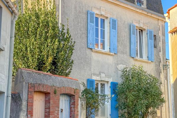 REINE – Villa sablaise avec garage à 250 mètres de la grande plage