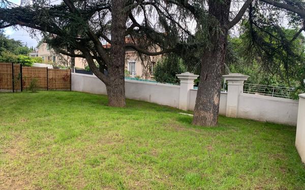 Maison à vendre    6 pièces • 165 m2 Caluire-et-Cuire