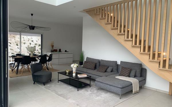 Maison à vendre    6 pièces • 165 m2 Caluire-et-Cuire