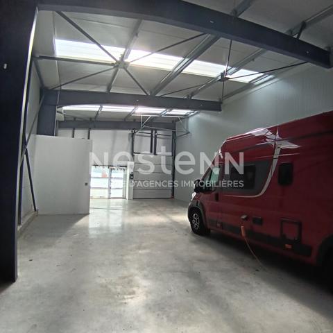 A louer local d'activité Auray 150 m2