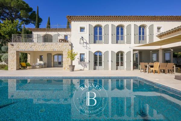 Mougins, Villa 6 Chambres -  365 m² à vendre